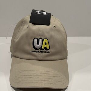NWT Under Armour Men’s Khaki Cap with UA on the front and adjustable back.